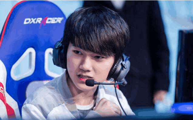 LEC赛区爆料人LEC_Wooloo在个人社交平台透露，LEC选手们的最低工资是6万欧每年