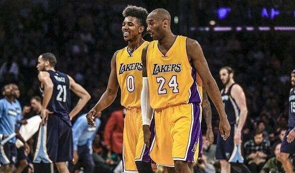 名记：约基奇现在状态不太好 不知道会不会延续到NBA新赛季