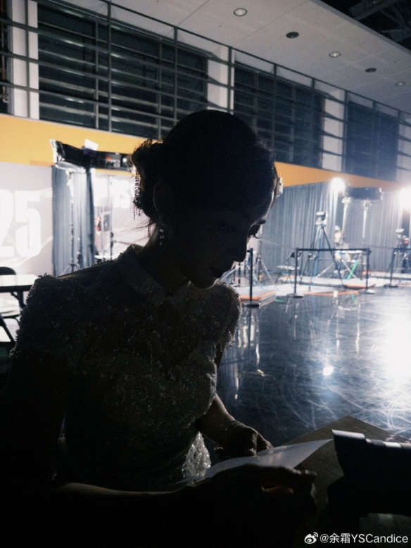 Assum：Baolan人很好，他会提醒我们要回城和买真眼